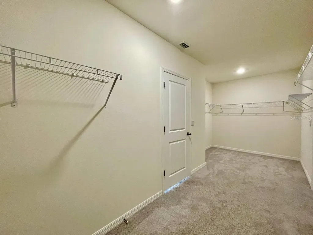 5520 Hollingworth Trail Wesley Chapel FL 33545
