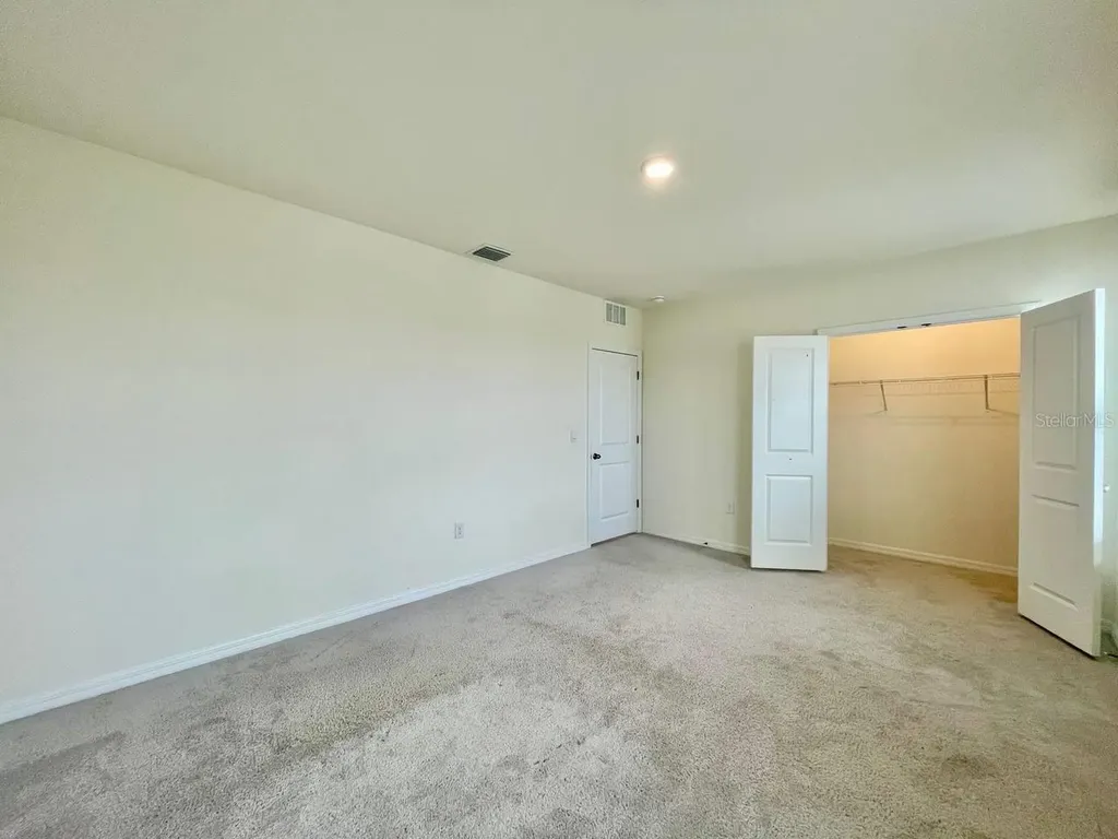 5520 Hollingworth Trail Wesley Chapel FL 33545
