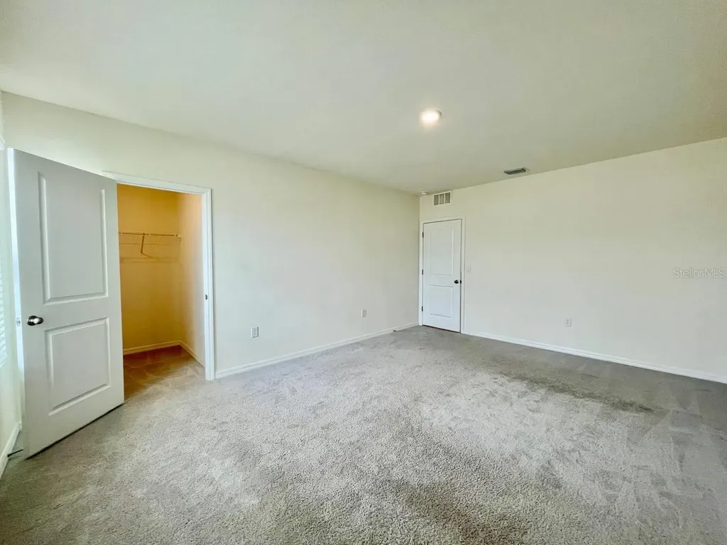 5520 Hollingworth Trail Wesley Chapel FL 33545
