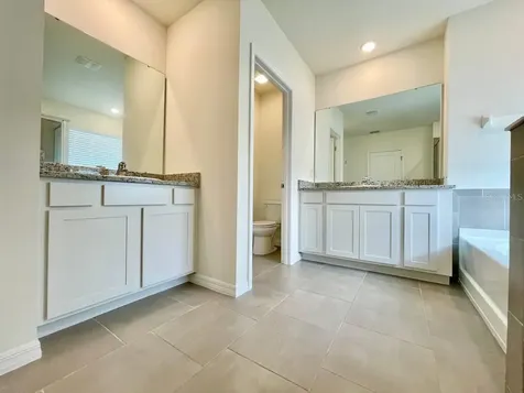 5520 Hollingworth Trail Wesley Chapel FL 33545
