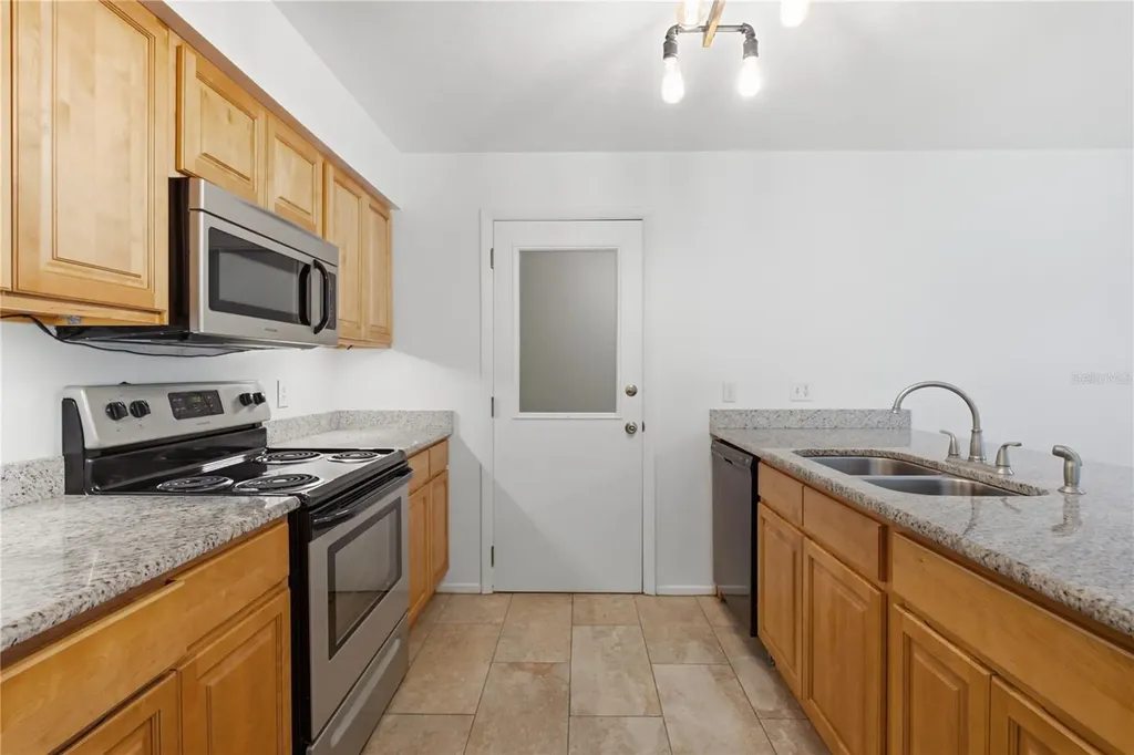10455 Manassas Circle Orlando FL 32821
