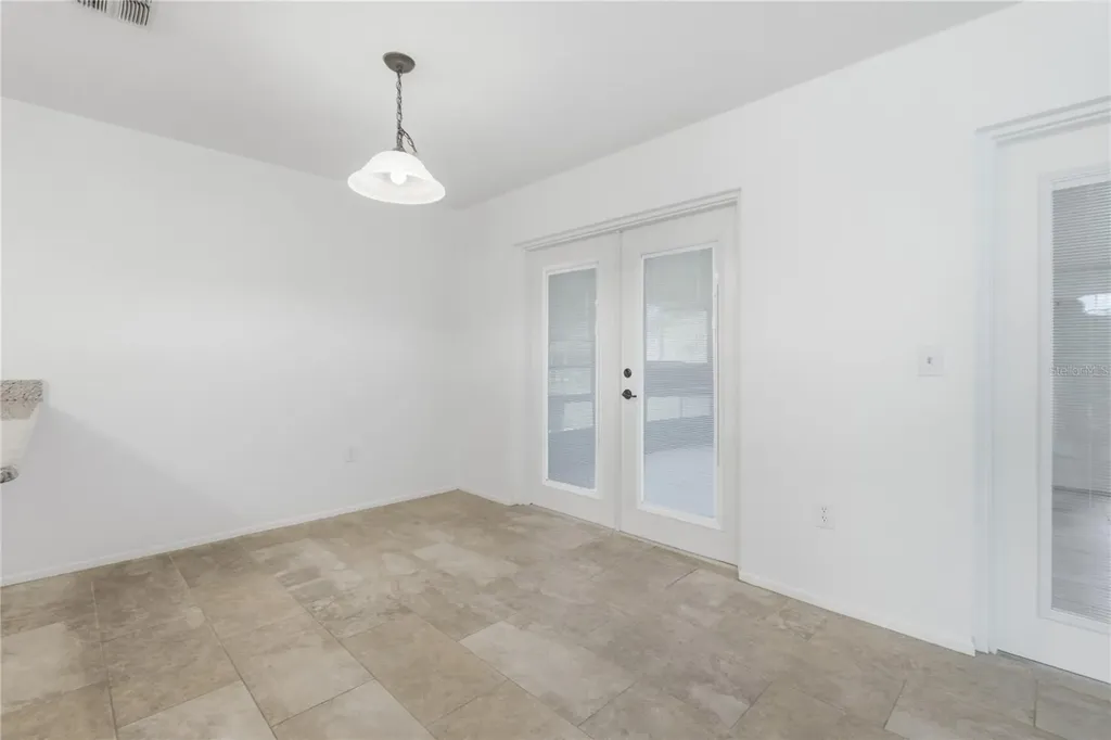 10455 Manassas Circle Orlando FL 32821