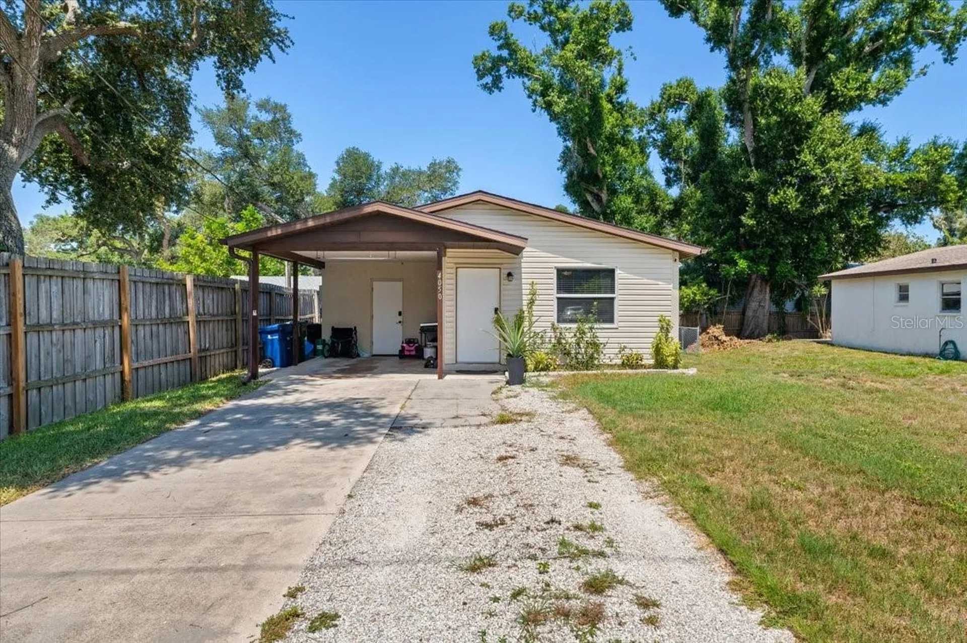 4050 Rockefeller Avenue Sarasota FL 34231