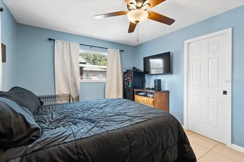 4050 Rockefeller Avenue Sarasota FL 34231