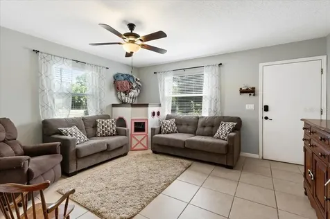 4050 Rockefeller Avenue Sarasota FL 34231