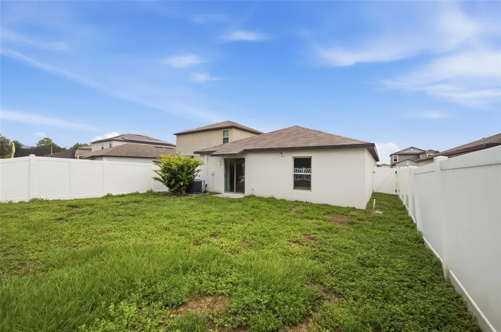 13351 Willow Bluestar Loop Riverview FL 33579
