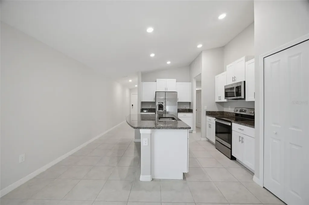 13351 Willow Bluestar Loop Riverview FL 33579