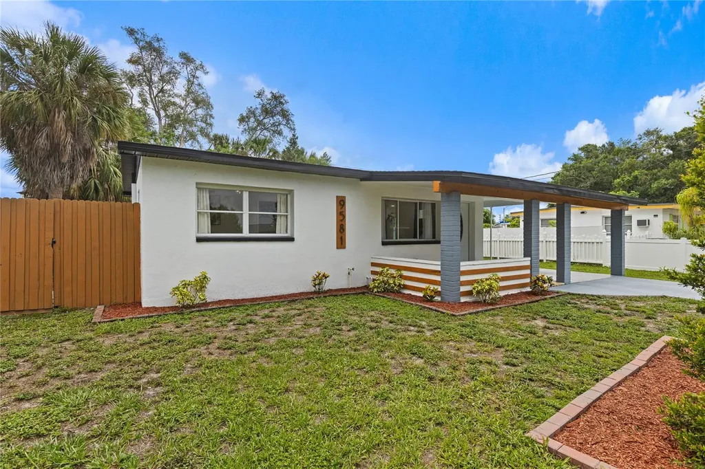9581 49th Way N Pinellas Park FL 33782