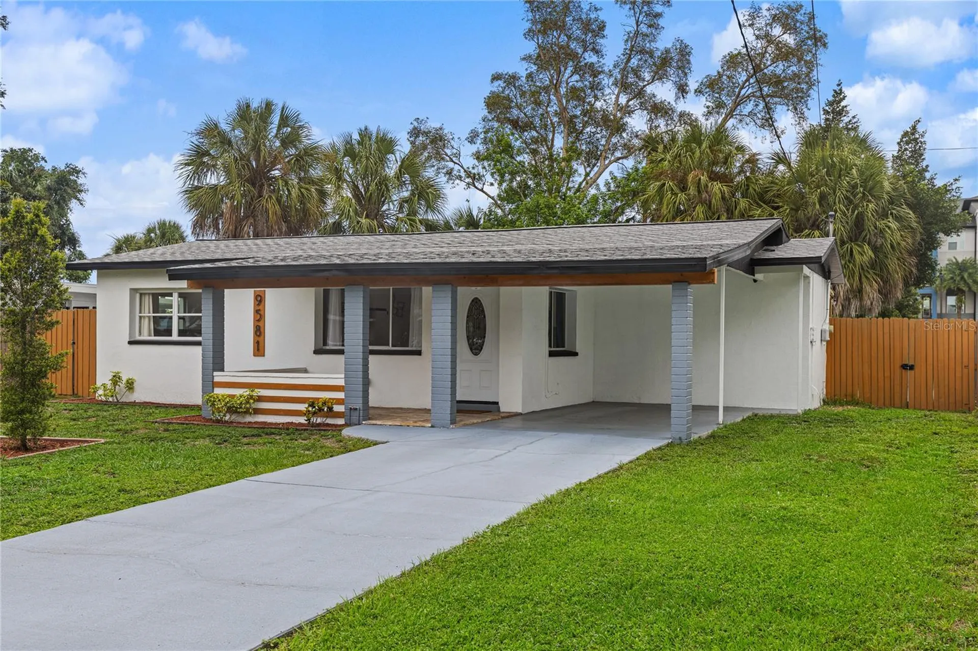 9581 49th Way N Pinellas Park FL 33782