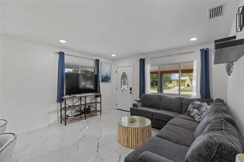 9581 49th Way N Pinellas Park FL 33782
