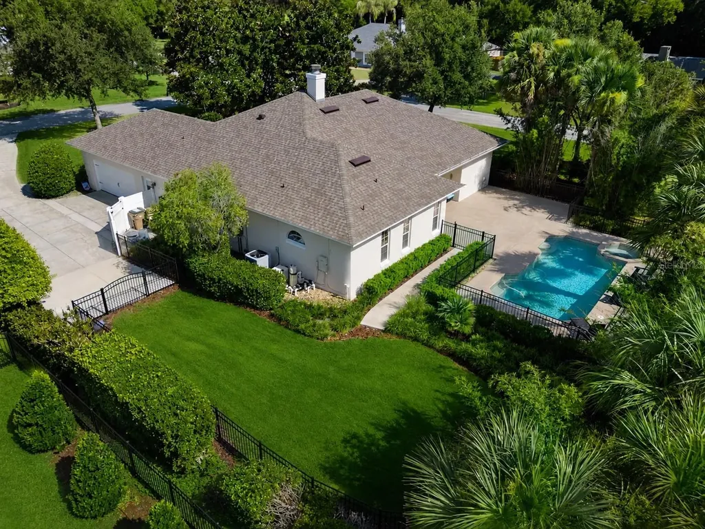 1215 Gray Court Eustis FL 32726