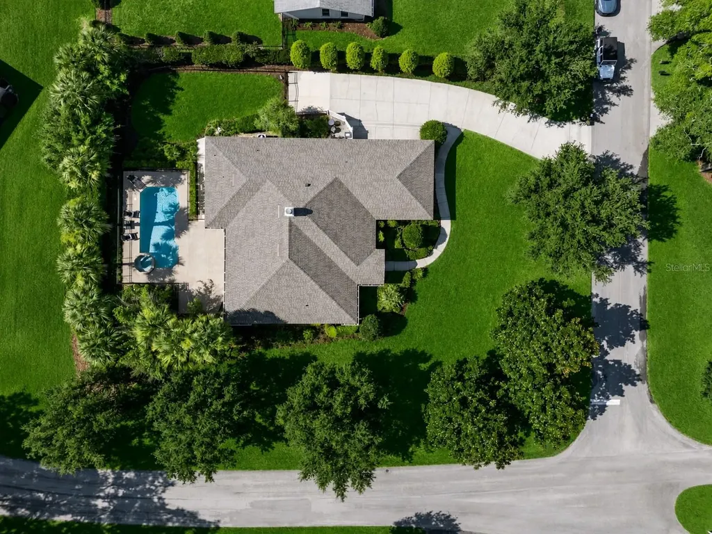 1215 Gray Court Eustis FL 32726