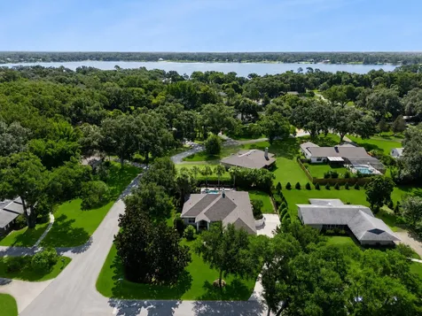 1215 Gray Court Eustis FL 32726