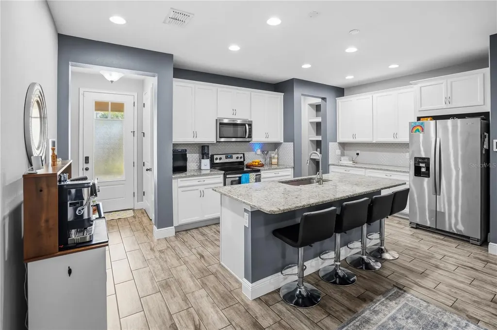 1309 Sunset Wind Loop Oldsmar FL 34677