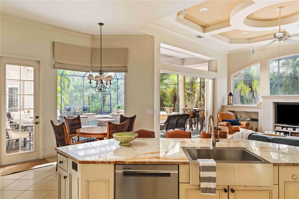 10006 Discovery Terrace Bradenton FL 34212