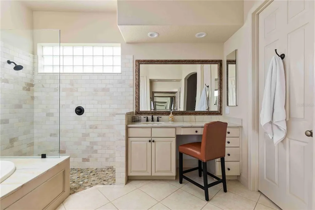 10006 Discovery Terrace Bradenton FL 34212