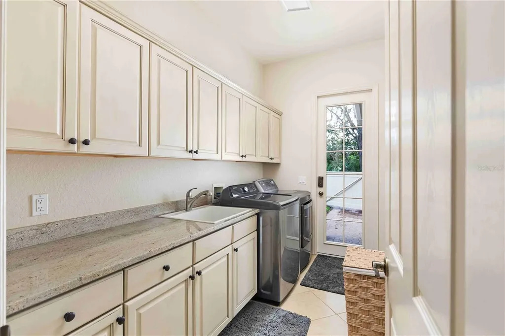 10006 Discovery Terrace Bradenton FL 34212