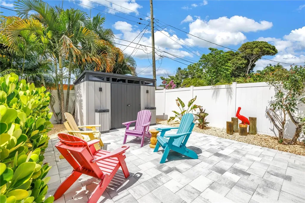 5237 23rd Avenue N St Petersburg FL 33710