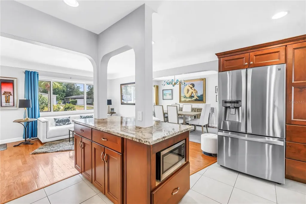 5237 23rd Avenue N St Petersburg FL 33710
