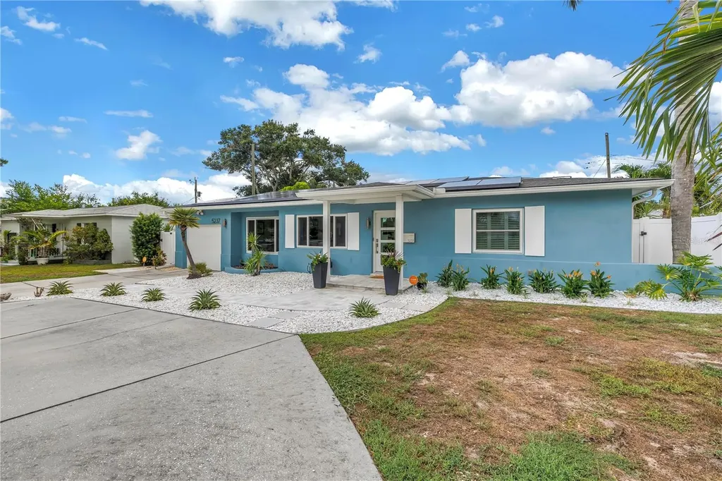 5237 23rd Avenue N St Petersburg FL 33710