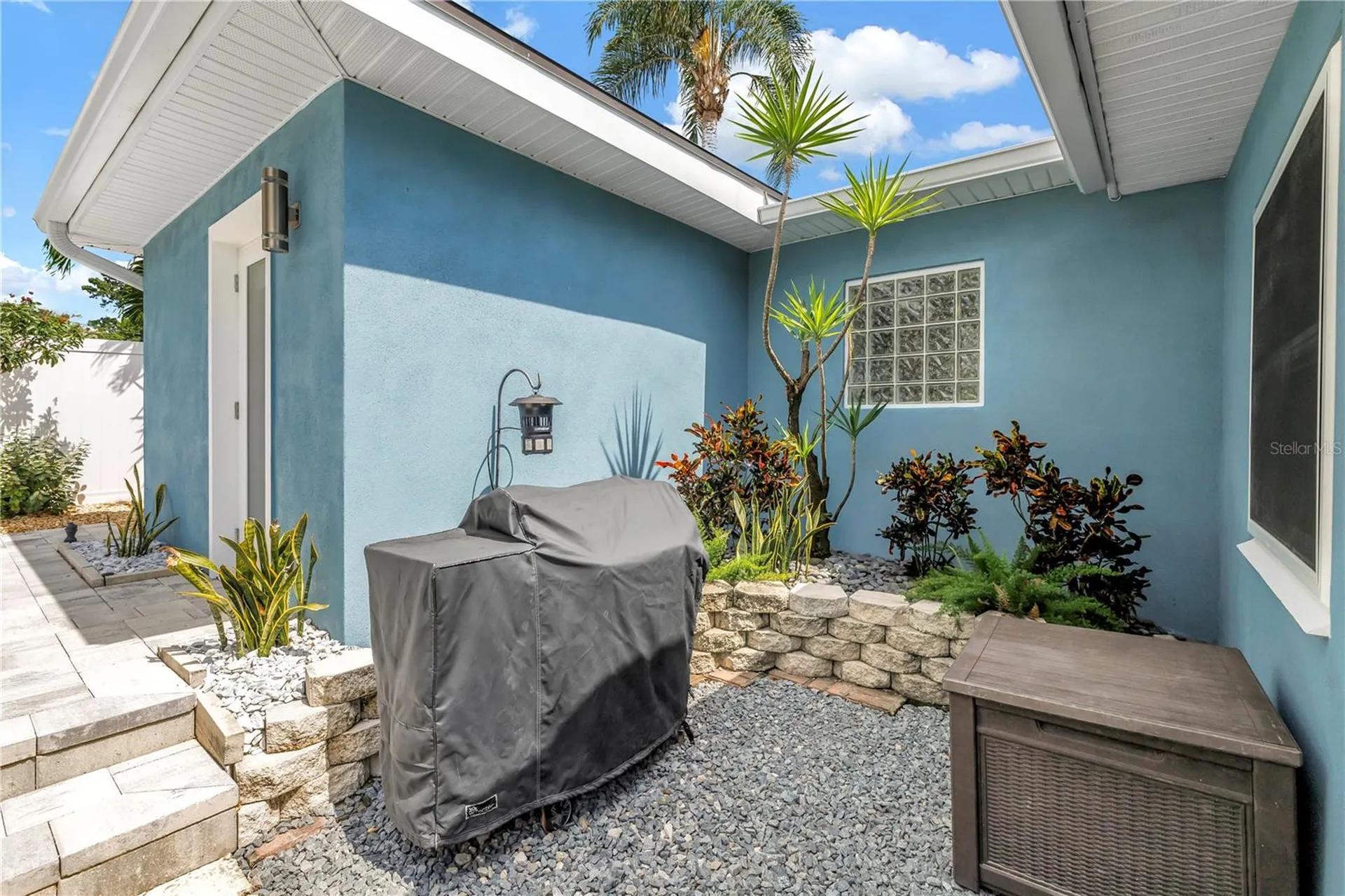 5237 23rd Avenue N St Petersburg FL 33710