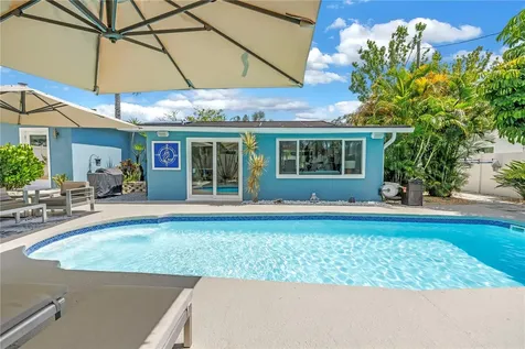 5237 23rd Avenue N St Petersburg FL 33710
