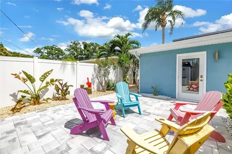 5237 23rd Avenue N St Petersburg FL 33710