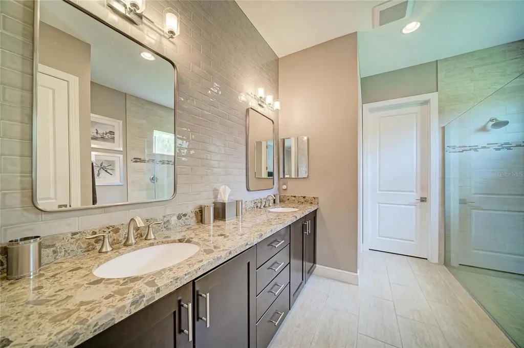 10121 Marbella Drive Bradenton FL 34211