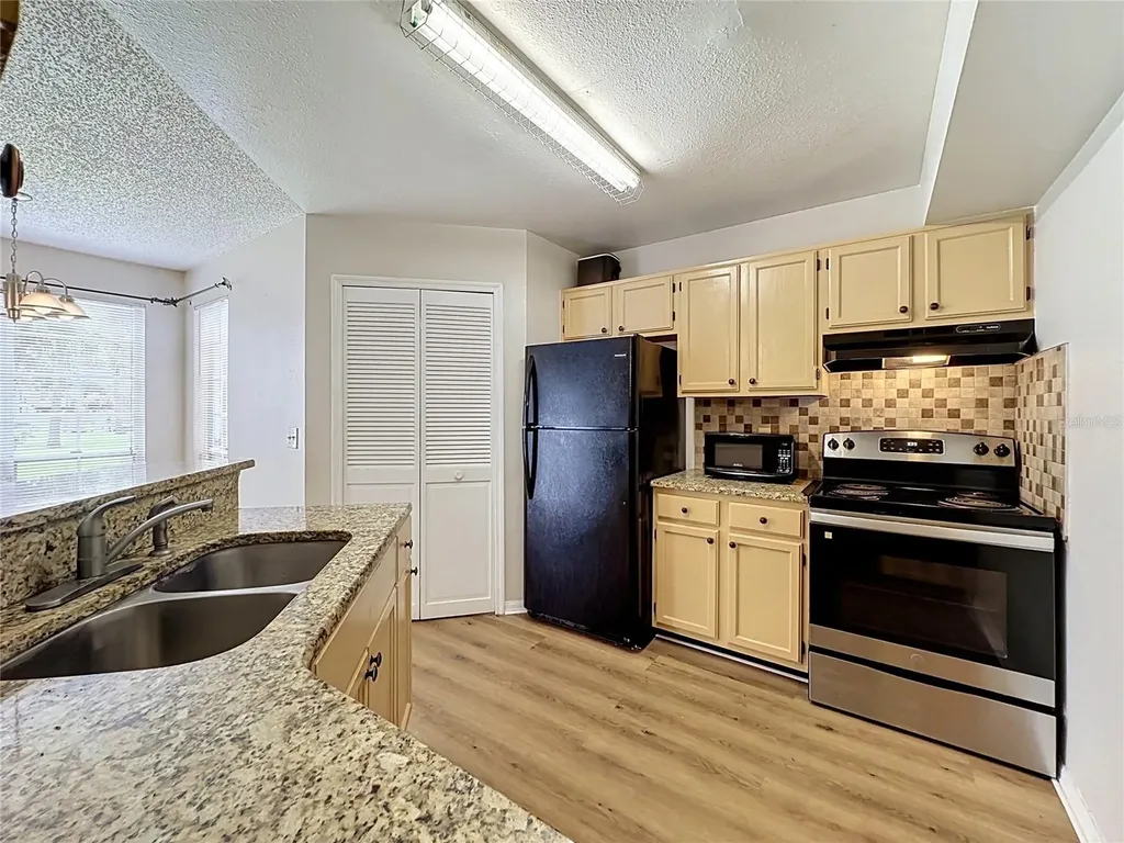 4817 Normandy Place Orlando FL 32811