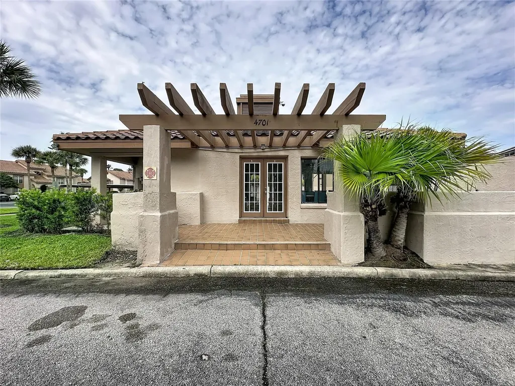 4817 Normandy Place Orlando FL 32811