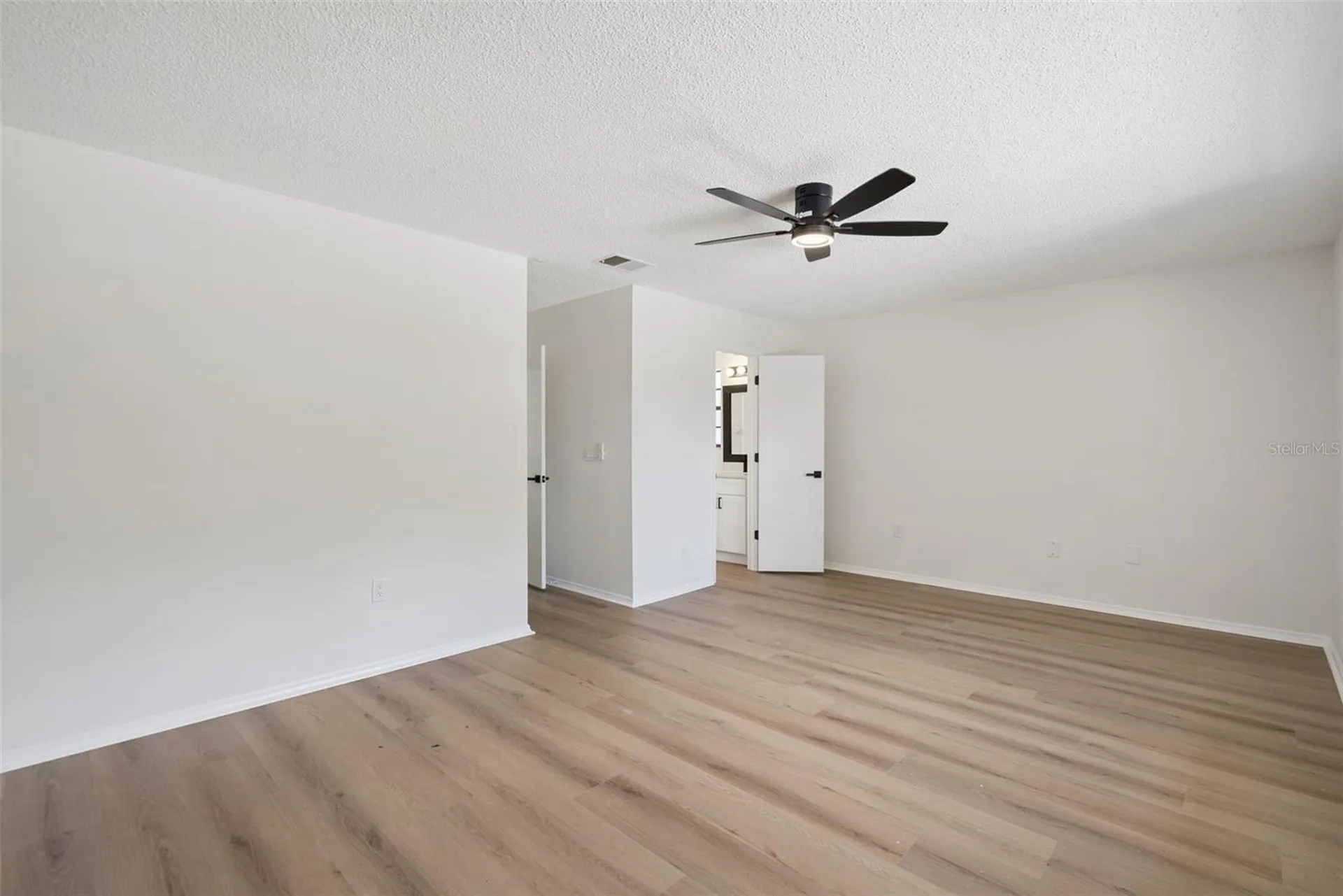 1866 Summit Chase Avenue Apopka FL 32703