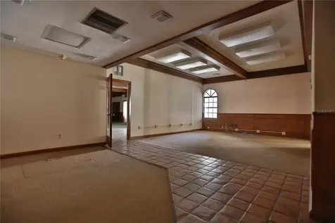 5431 E Silver Springs Boulevard Silver Springs FL 34488