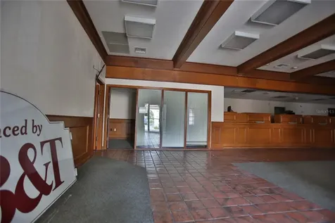 5431 E Silver Springs Boulevard Silver Springs FL 34488