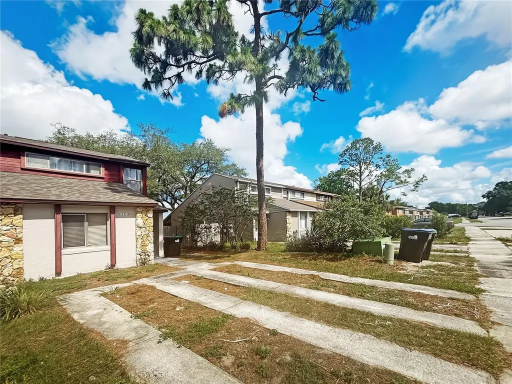 12216 Fox Hound Lane Orlando FL 32826