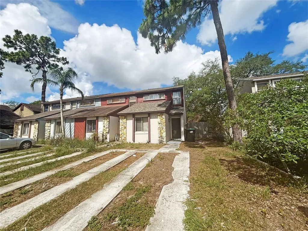 12216 Fox Hound Lane Orlando FL 32826