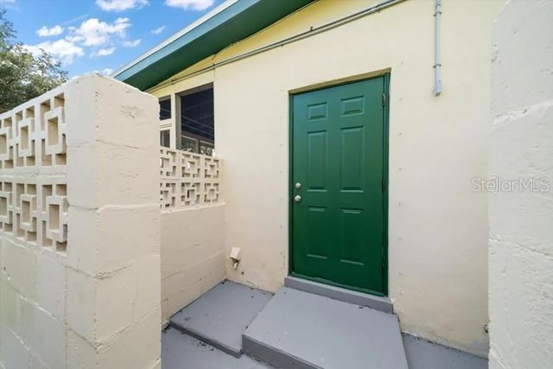 533 Yelvington Avenue Clearwater FL 33756