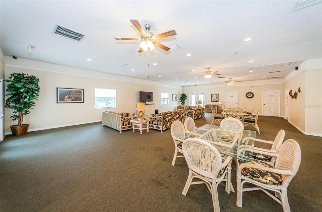 1686 Seascape Circle Tarpon Springs FL 34689