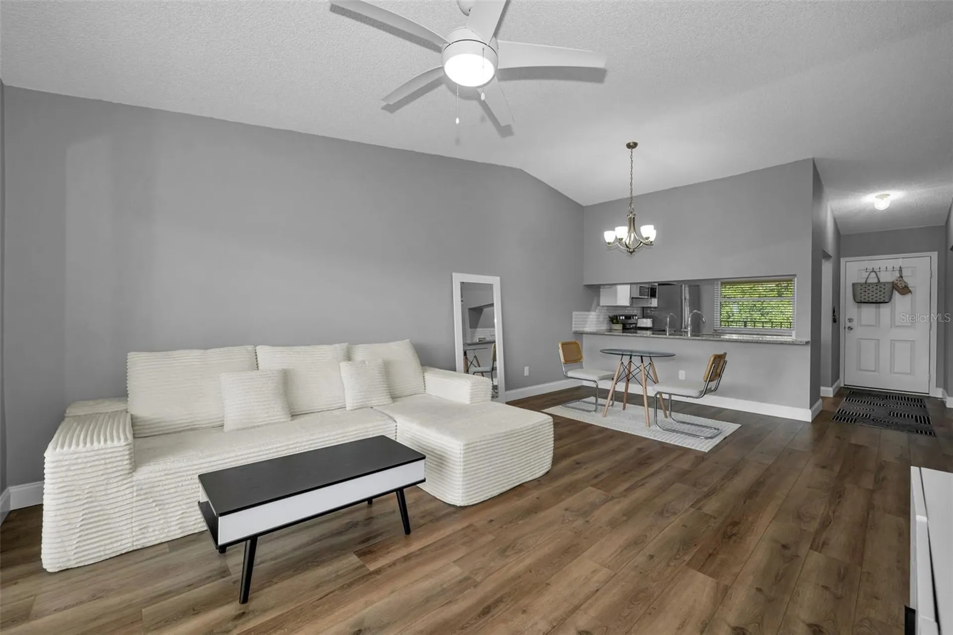 1686 Seascape Circle Tarpon Springs FL 34689