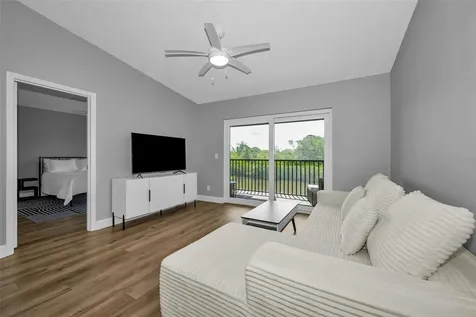 1686 Seascape Circle Tarpon Springs FL 34689