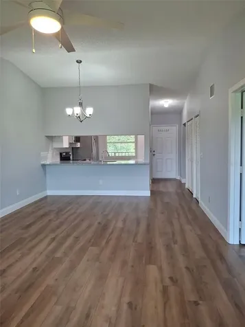 1686 Seascape Circle Tarpon Springs FL 34689