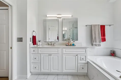 2025 Wintermere Pointe Drive Winter Garden FL 34787