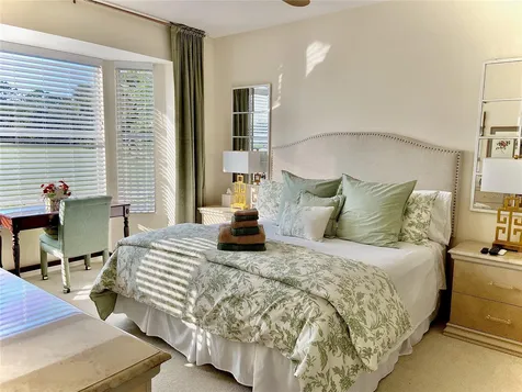 9590 High Gate Drive Sarasota FL 34238