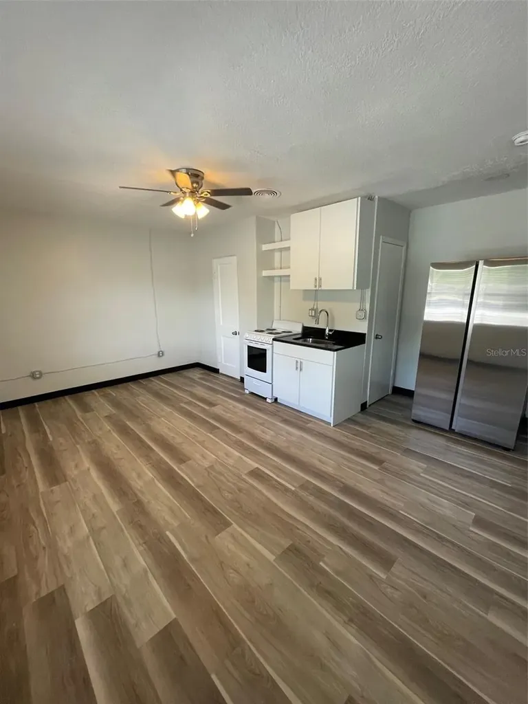 707 Rosery Road NW Largo FL 33770