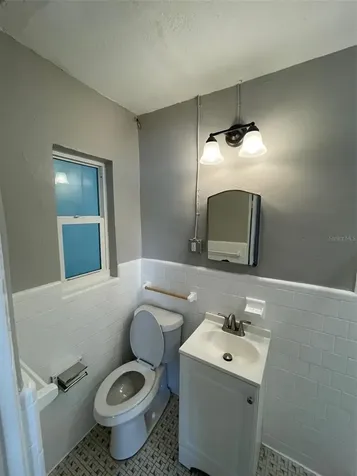 707 Rosery Road NW Largo FL 33770