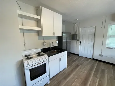 707 Rosery Road NW Largo FL 33770