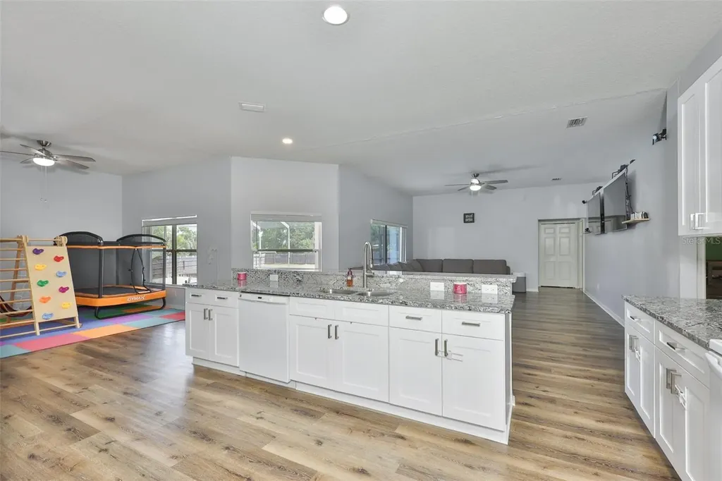 10234 Bloomfield Hills Drive Seffner FL 33584