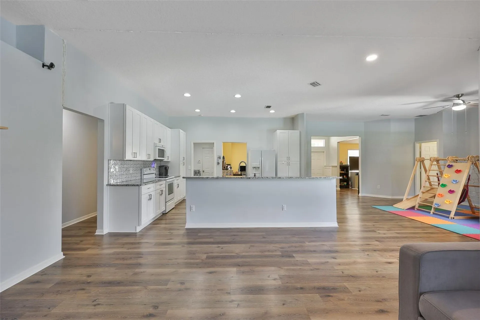 10234 Bloomfield Hills Drive Seffner FL 33584