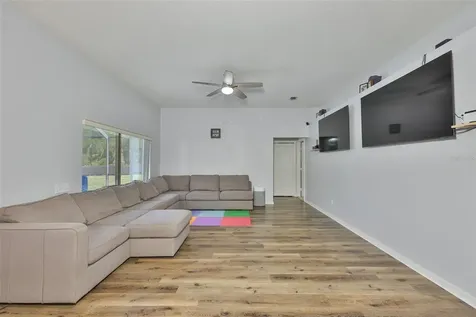10234 Bloomfield Hills Drive Seffner FL 33584
