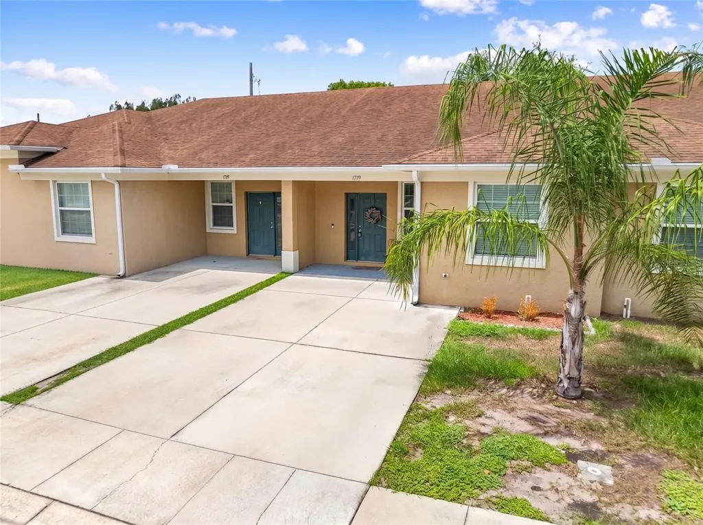 1779 Barton Towne Circle St Cloud FL 34769