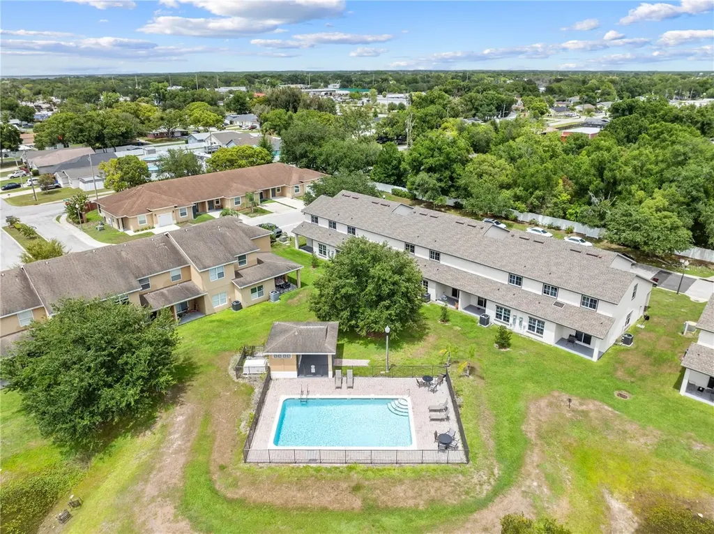 1779 Barton Towne Circle St Cloud FL 34769